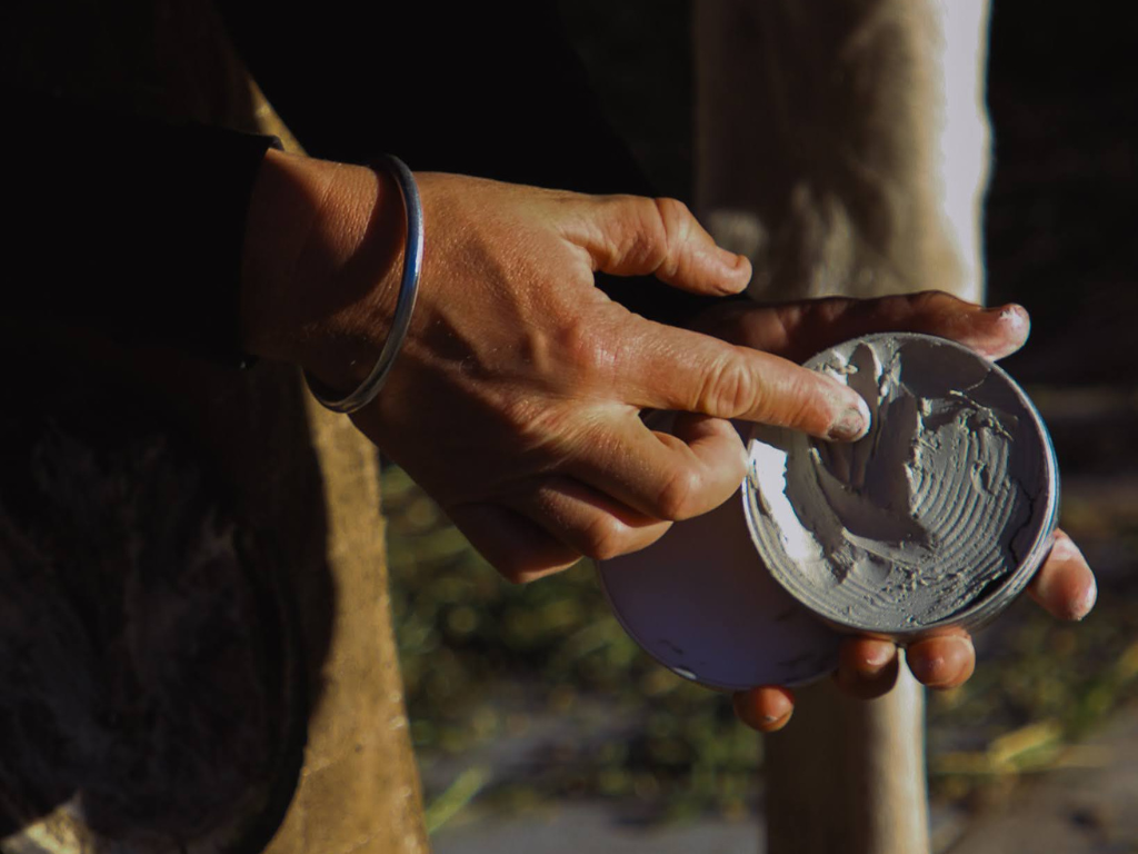 Hoof care products in use. 